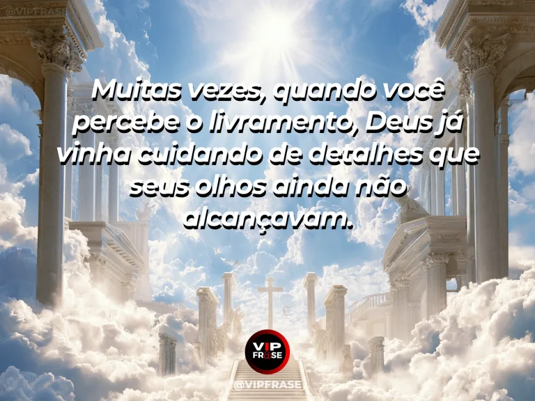 Arte sobre deus cuida antes que você perceba, com trilha protegida entre árvores vista do alto por drone.