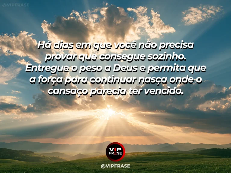 Mensagem sobre Deus com montanhas fortes banhadas por luz depois da tempestade.