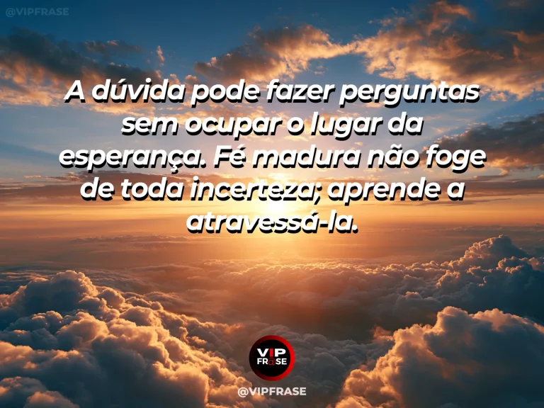Frase de fé com caverna natural aberta para um vale ensolarado e verde.