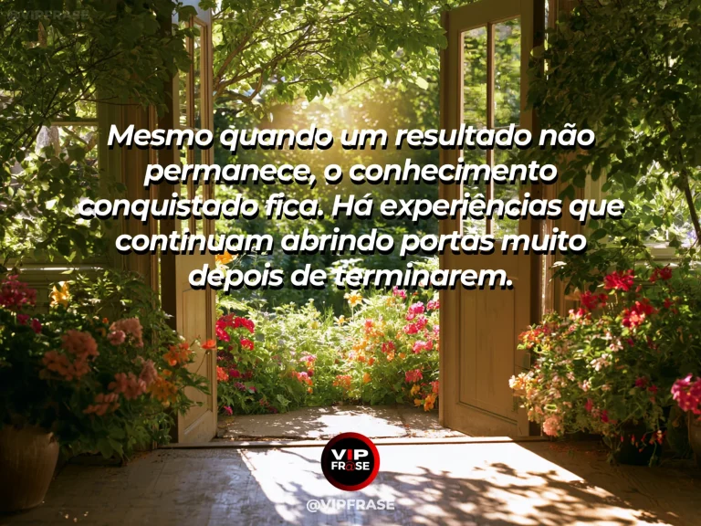 Mensagem de esperança com biblioteca luminosa com grande janela para um jardim verde