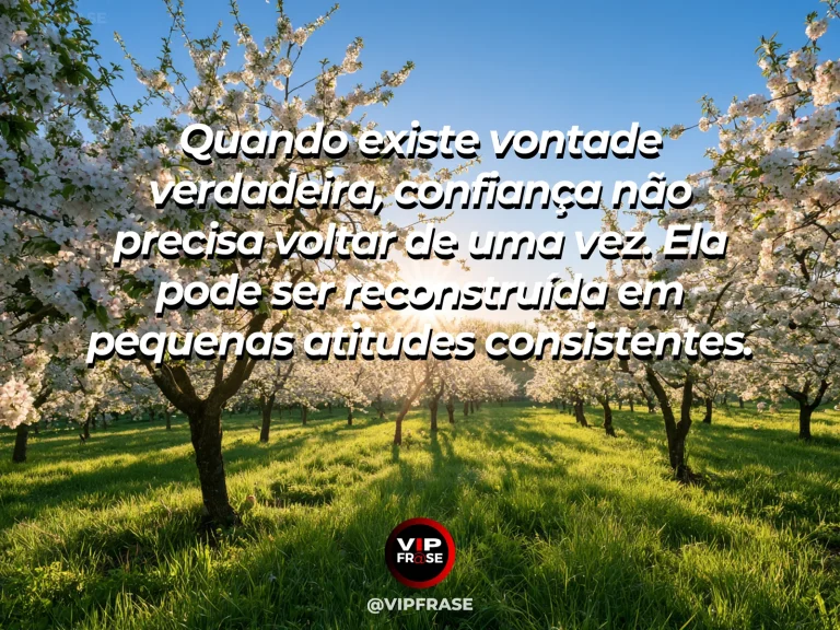 Mensagem de esperança com ponte de madeira restaurada atravessando um riacho em jardim verde e florido