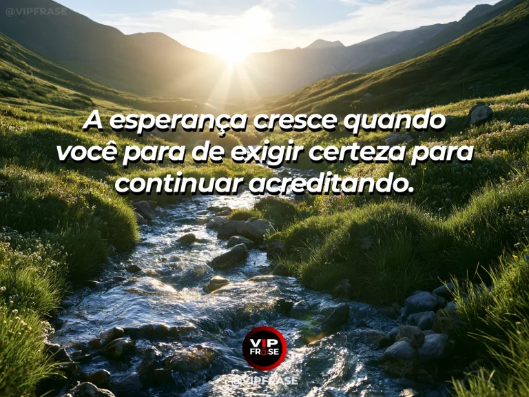 Frase de esperança com ponte leve atravessando um vale verde sob céu aberto.