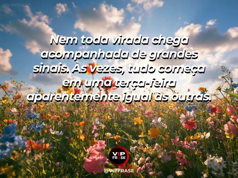 Café ensolarado, flores e uma rua bonita começando o dia, representando uma mensagem de esperança.