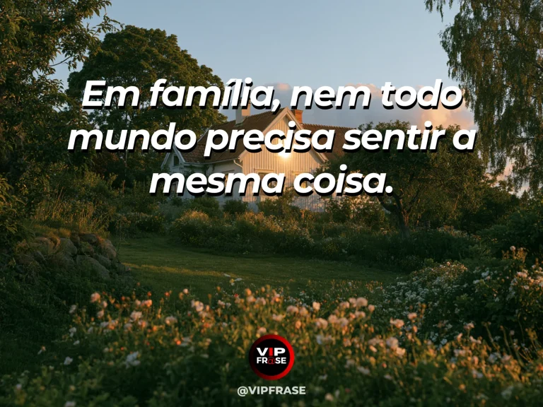 Mensagem sobre família e o direito de sentir diferente, com janelas diferentes iluminadas em casa acolhedora.