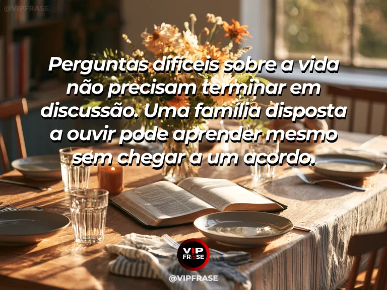 Mensagem sobre família e uma família aberta a novas perguntas, com mesa com livros abertos sem textos legíveis.