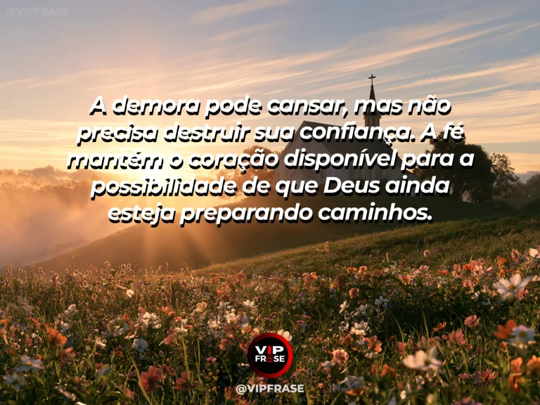 Mensagem de fé sobre acreditar depois da demora, com céu se abrindo sobre um vale verde depois da tempestade.
