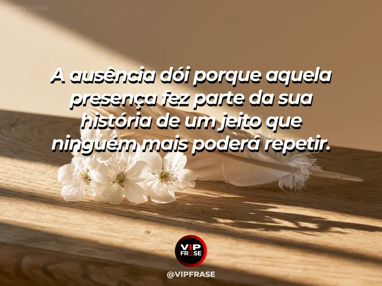 Frase de luto sobre saudade, com álbum de lembranças.