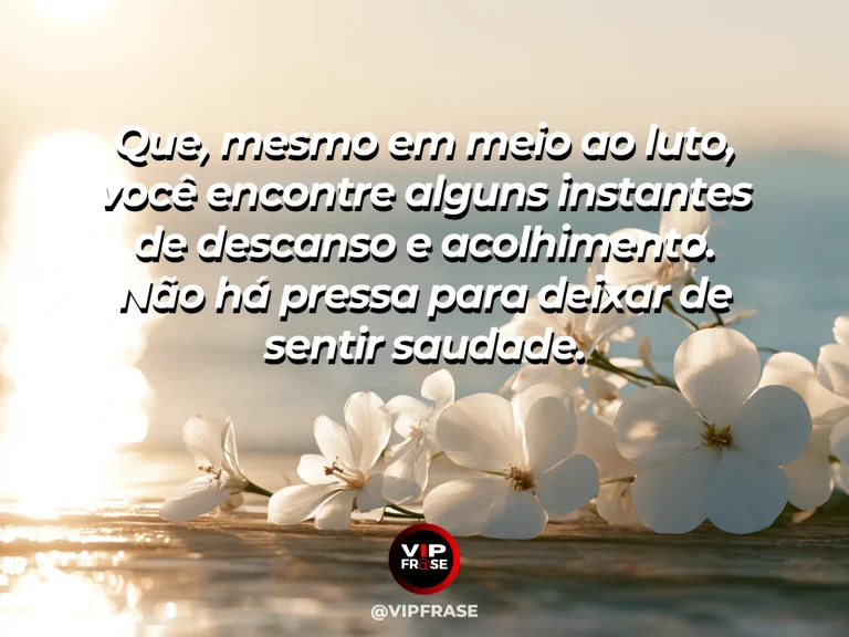 Frase de luto para confortar alguém, com colcha de linho e flores perto da janela.