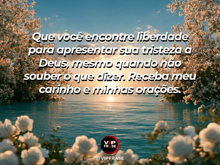 Frase de luto para confortar alguém, com céu de amanhecer sobre montanhas.