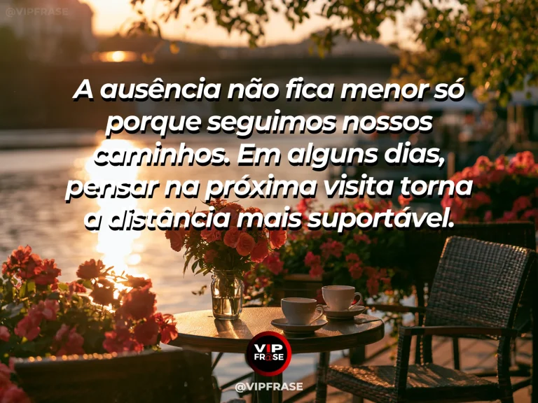 Arte de frase de saudade com estrada ensolarada entre campos floridos ao horizonte.
