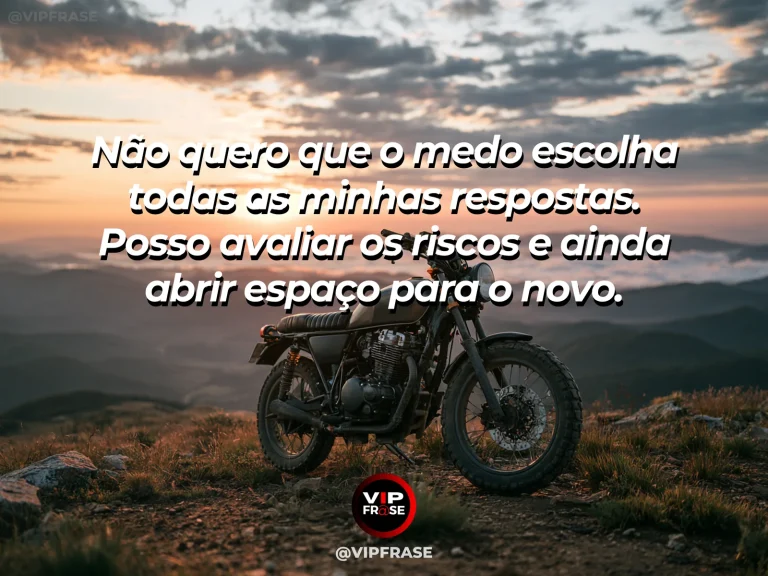Frase de status sobre coragem para escolher o novo com mirante de penhasco com caminho seguro até horizonte ensolarado.
