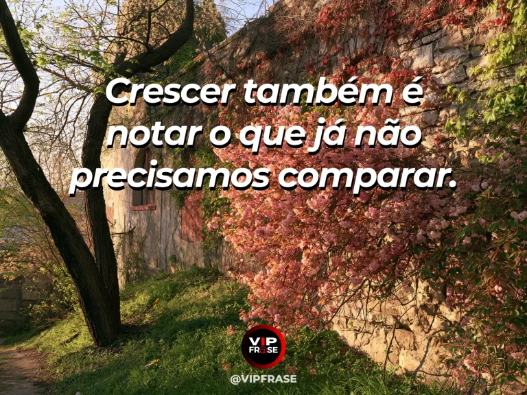 Frase sobre o amadurecimento sem comparações constantes, com duas árvores de alturas diferentes crescem em jardim iluminado, cada uma florindo.