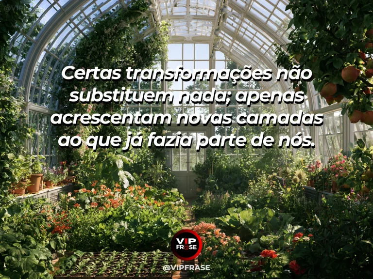 Frase sobre mudanças que acrescentam novas camadas, em uma cena com jardim com flores recém-abertas em torno de árvore antiga junto a parede de pedra.