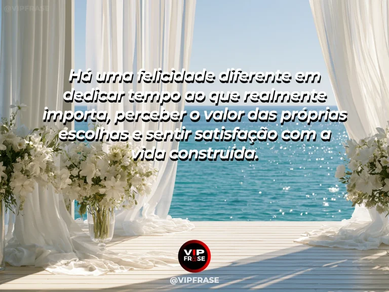 Mensagem de felicidade sobre a felicidade de uma vida com significado, com terraço luminoso com vista para o mar.