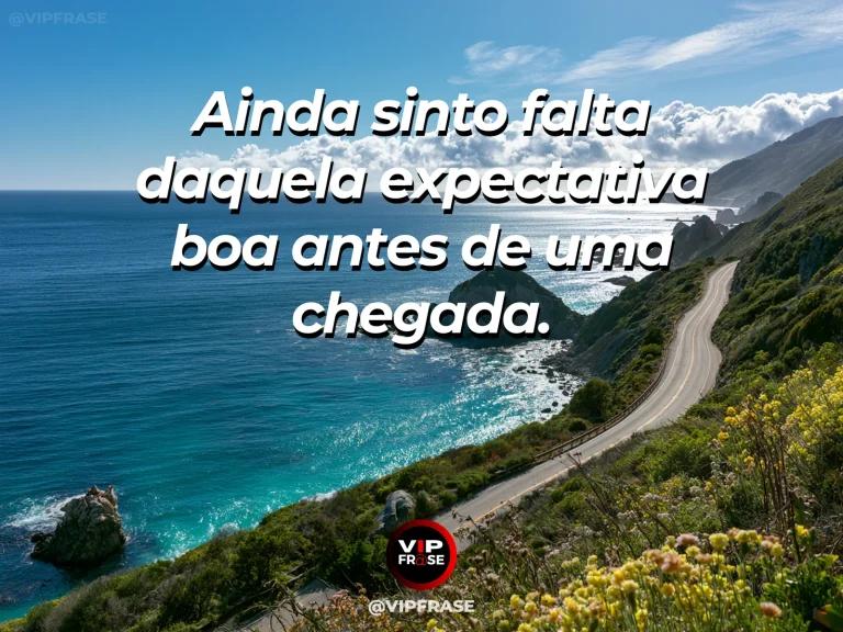 Mensagem de saudade sobre o costume de esperar por alguém, com cadeira junto a janela com flores e sol de primavera.