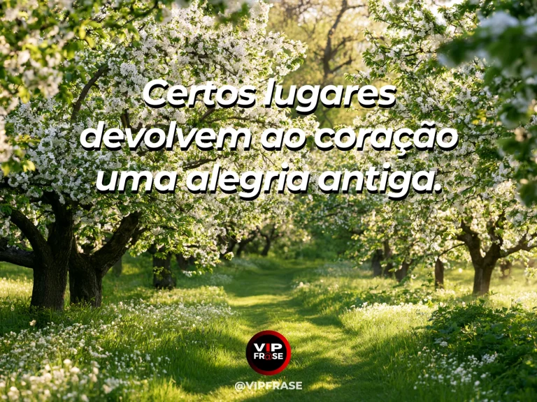 Mensagem sobre felicidade e alegria de reencontrar um lugar da infância, com nostalgic flower-lined country cottage garden gate.