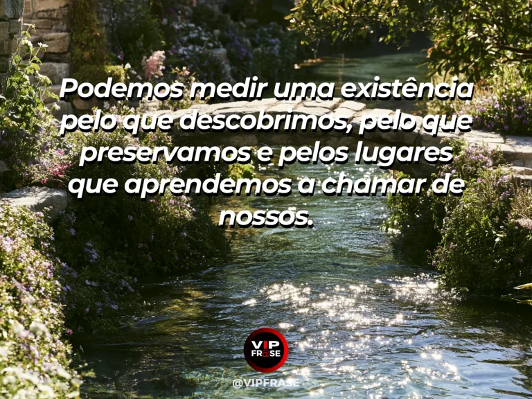 Mensagem sobre a vida, com casas de vila com ponte e rio entre jardins de flores.