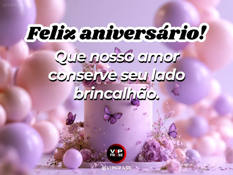 Mensagem de aniversário para esposa sobre amor e cumplicidade, com cenário romântico iluminado.