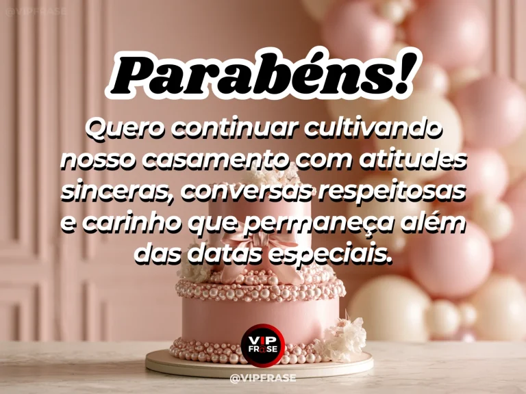 Mensagem de aniversário para esposa sobre amor e cumplicidade, com flores e luz natural.