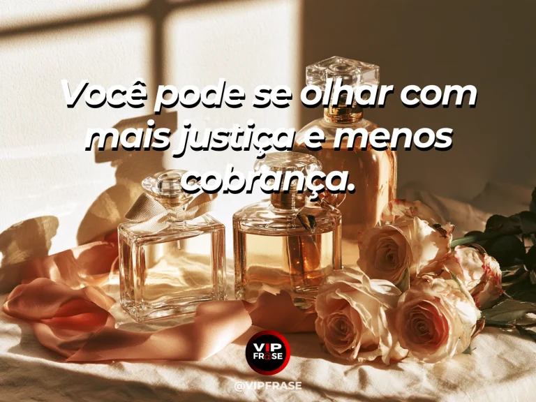Frase de autoestima sobre a fairer and gentler view of yourself, com mirror reflecting a luminous flower garden