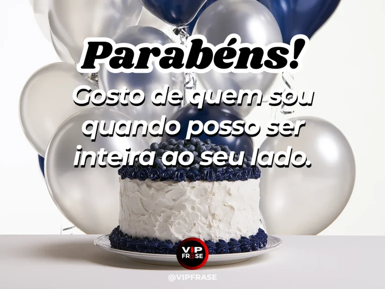Mensagem de aniversário para marido sobre amor, com decoração acolhedora.