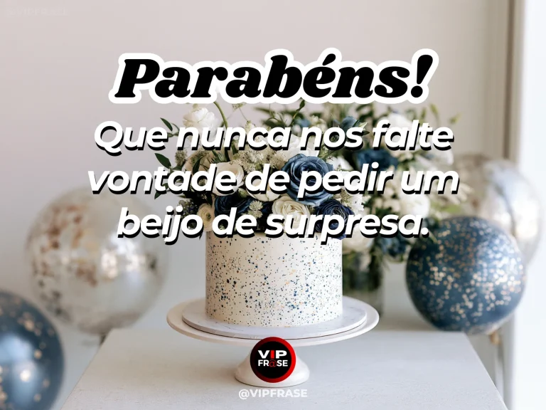 Mensagem de aniversário para marido sobre amor, com decoração acolhedora.
