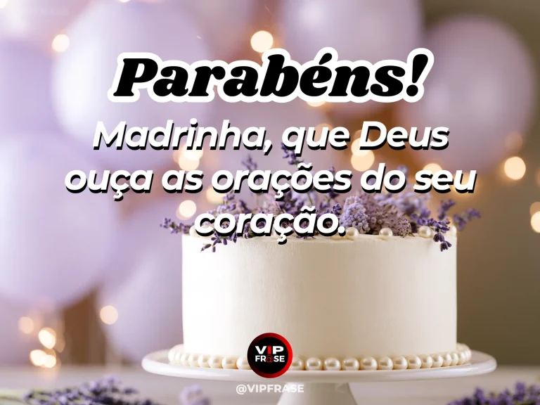 Mensagem de aniversário para madrinha sobre oracao, com peaceful blue sky above an abundant white flower garden.