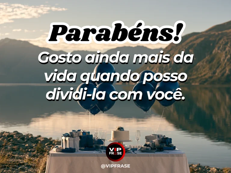 Mensagem de aniversário para namorado sobre amor, com varanda florida diante de um lago.