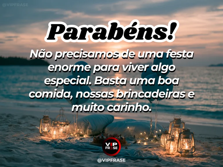Mensagem de aniversário para namorado sobre amor, com pequena festa intimista ao ar livre com bolo e balões.