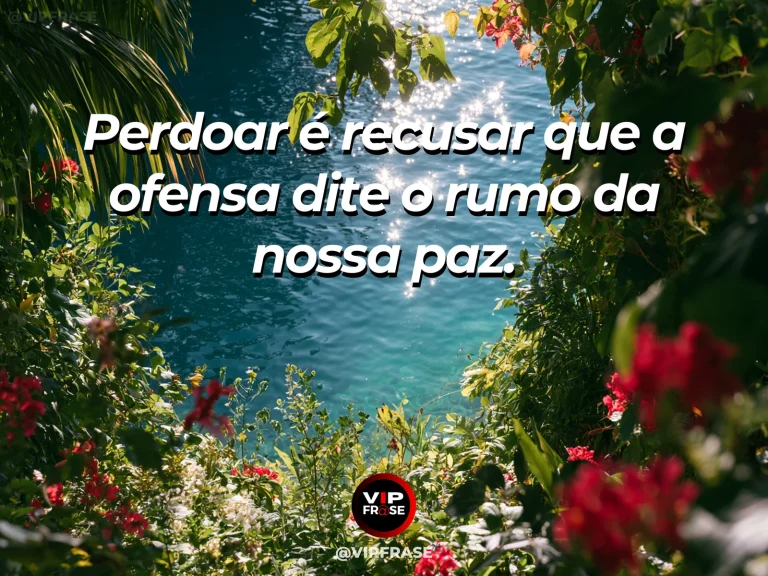 Flor de lótus branca sobre lago de jardim em arte sobre perdão diante das ofensas.