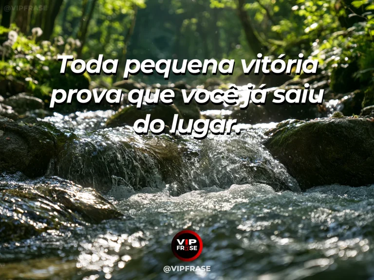Mensagem de superação em pedras coloridas atravessando um riacho claro, representando pequenas vitórias sucessivas.