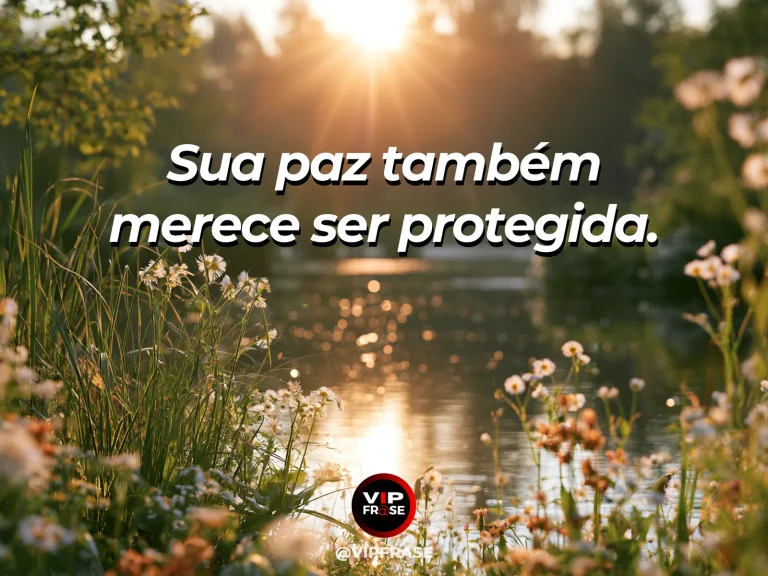 Frase de autoestima sobre protecting inner peace, com still lake surrounded by flowers at golden hour