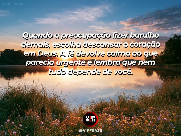 Mensagem de fé sobre acalmar o coração, com praia tropical ao amanhecer com mar calmo.