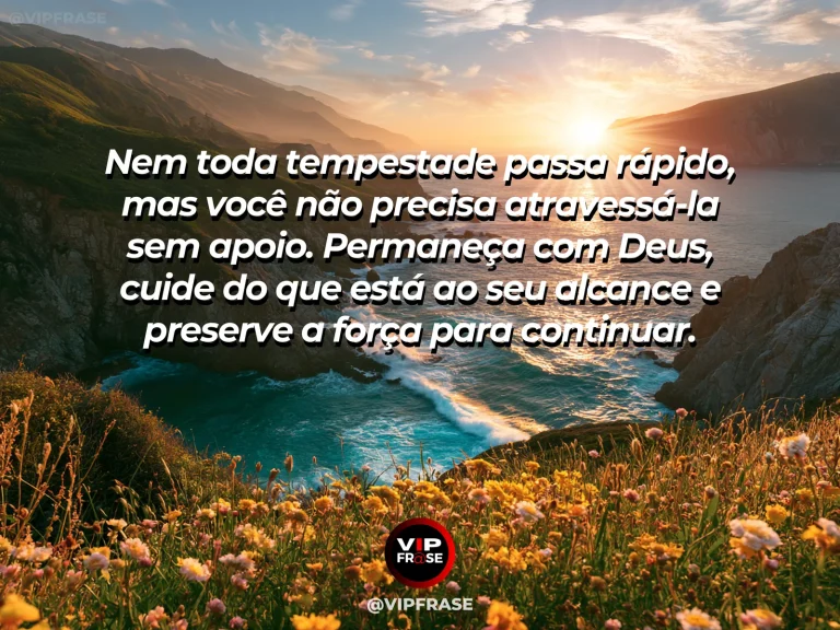 Mensagem sobre Deus com farol costeiro sob céu dramático sem símbolos religiosos.