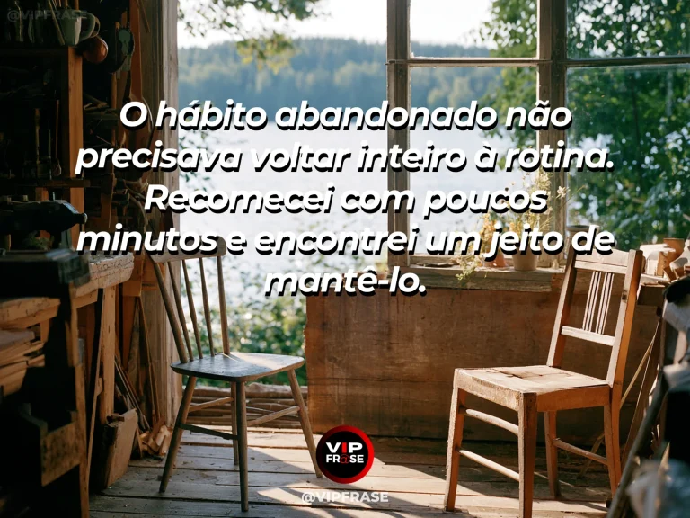 Mensagem sobre recomeço e reiniciar um hábito com sessões pequenas e sustentáveis, com mesa com livro aberto e xícara perto de janela de jardim.
