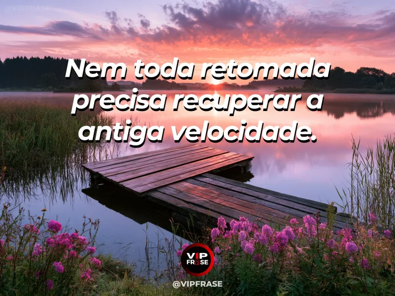 Frase sobre recomeço e retomar sem exigir a velocidade de antes, em cena de bicicleta parada ao lado de uma ciclovia tranquila entre árvores floridas.