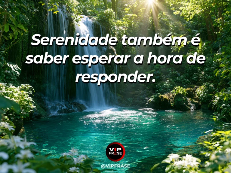Arte com frase de paz sobre serenidade antes de responder, em cenário de mesa de madeira com livro aberto ao sol matinal.