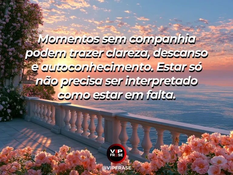 Mensagem de autoestima sobre fertile solitude and self-knowledge, com single chair overlooking a beautiful sea and garden