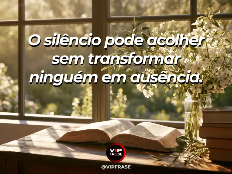 Arte com frase de paz sobre silêncio que acolhe com respeito, em cenário de varanda com livro aberto e flores à luz da manhã.