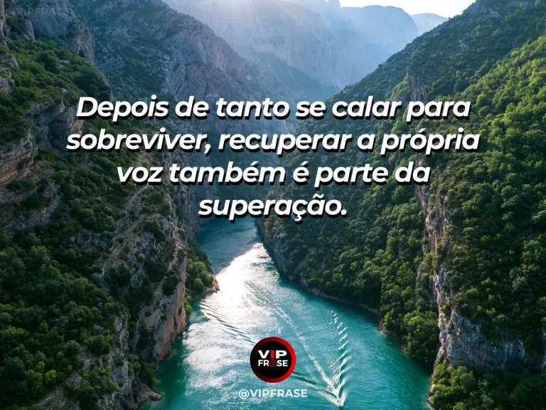 Mensagem de superação com cânion se abrindo para uma paisagem ampla com aves no céu, simbolizando o retorno da própria voz.