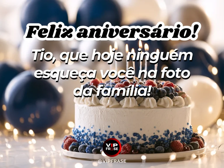 Mensagem de aniversário para tio sobre familia, com vintage instant camera and blank photographic prints beside festive pa.
